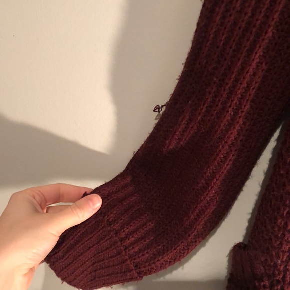 Burgundy Cardigan - Picture 5 of 5